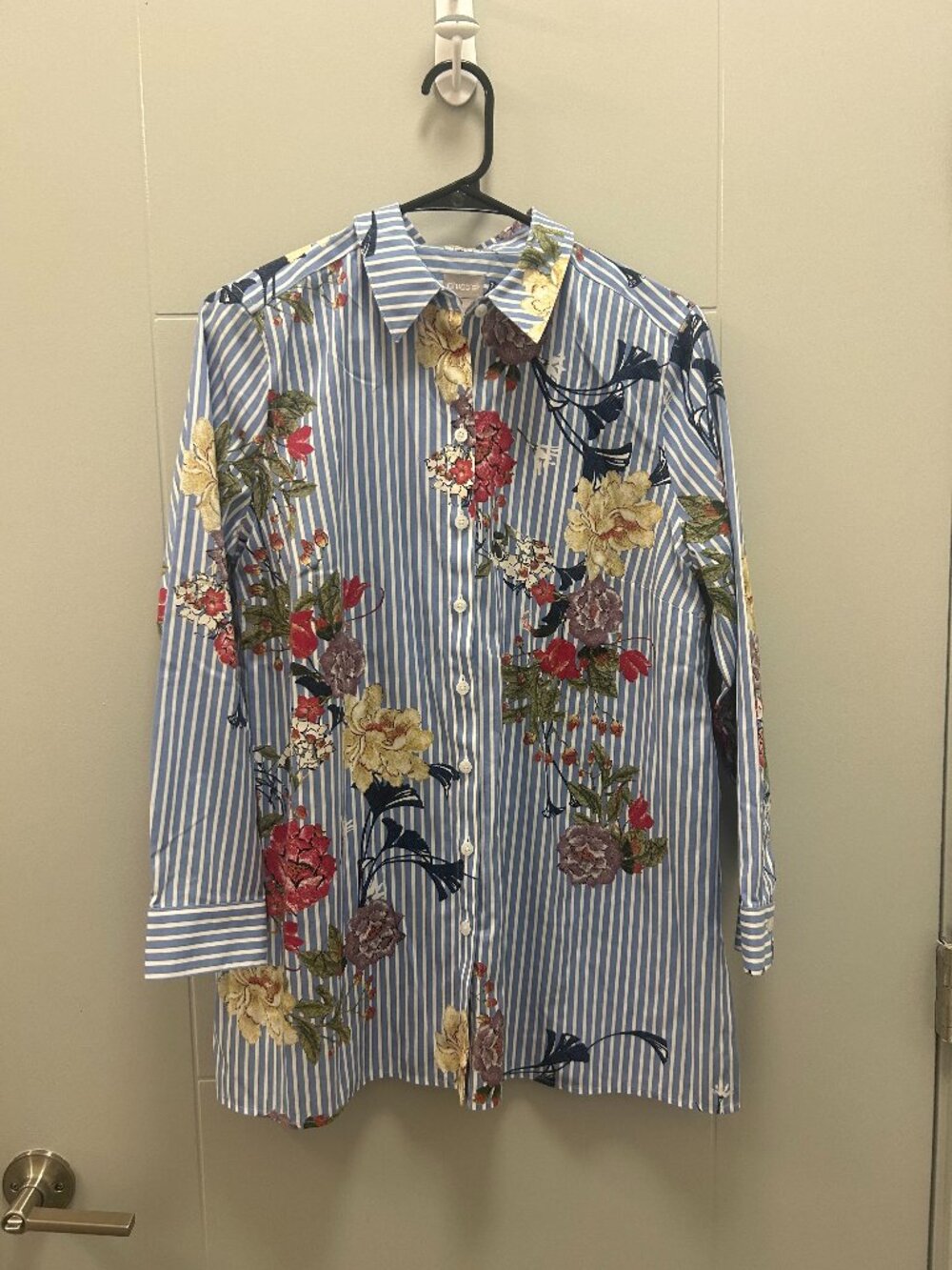 Chico's NWOT Size 1P US 8/10P Blue Stripe Floral Button Up Shirt Cotton Resort